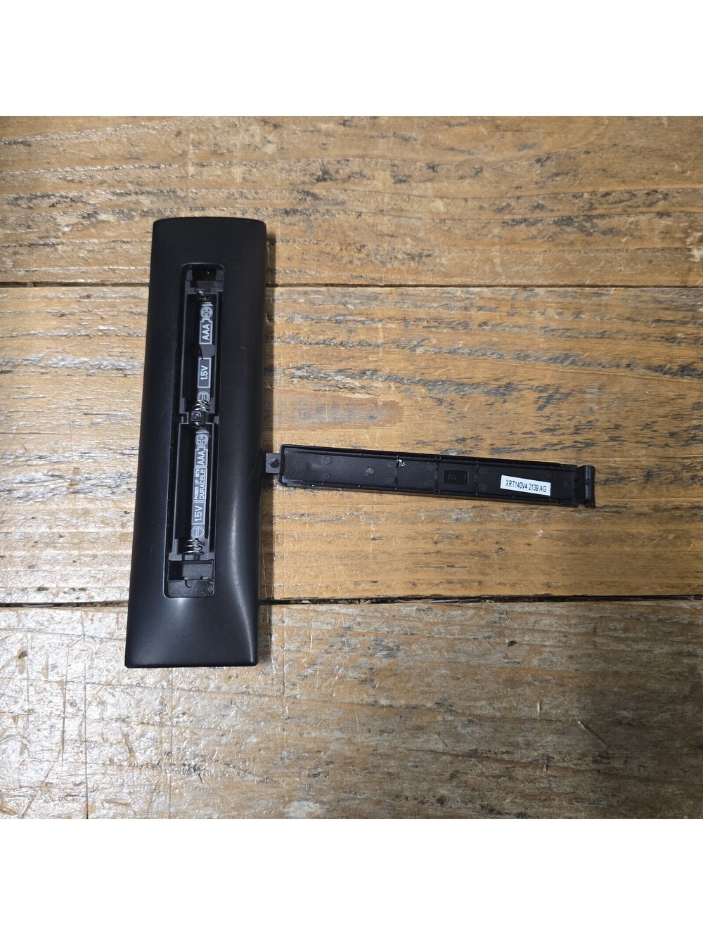Vizio XRT140 Remote Control - Picture 3 of 3